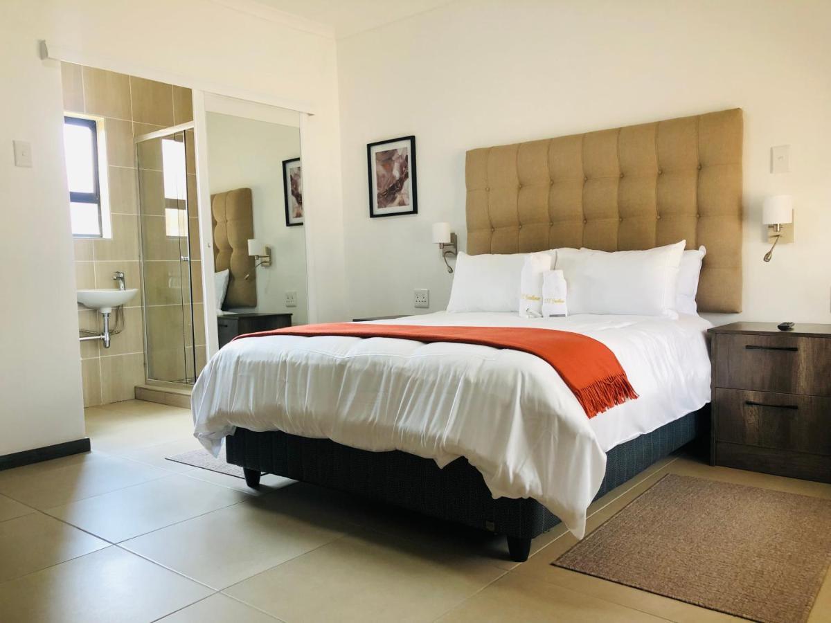 Tranquility Guesthouse Standerton Ngoại thất bức ảnh