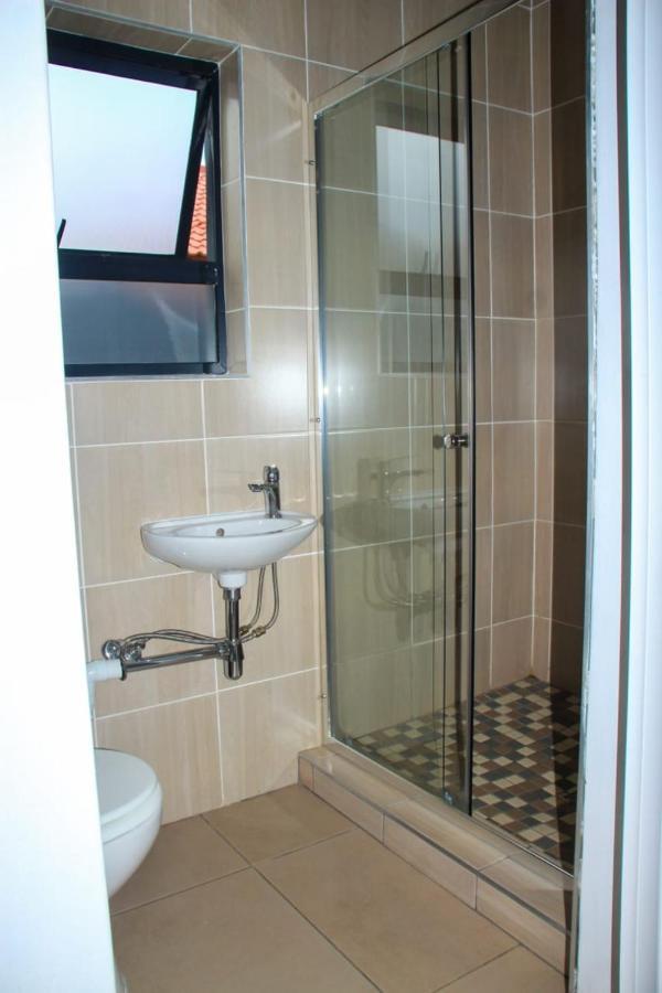 Tranquility Guesthouse Standerton Ngoại thất bức ảnh